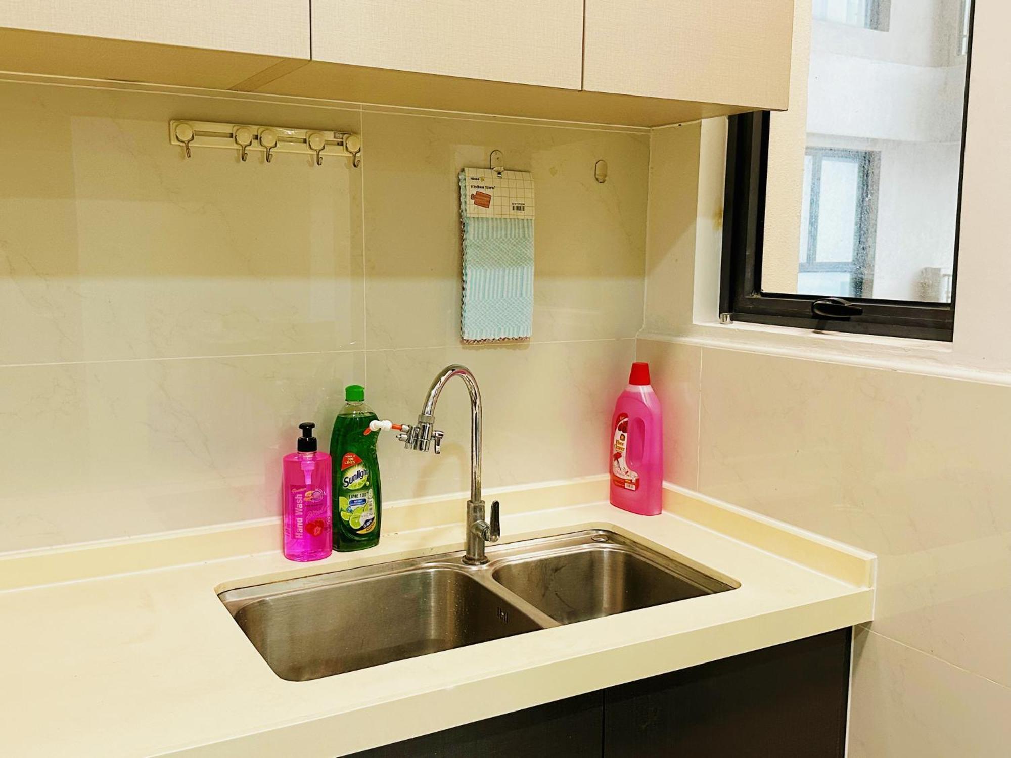 Apartment 精简设计两卧两卫海景公寓2-4人入住 金海湾danga Bay