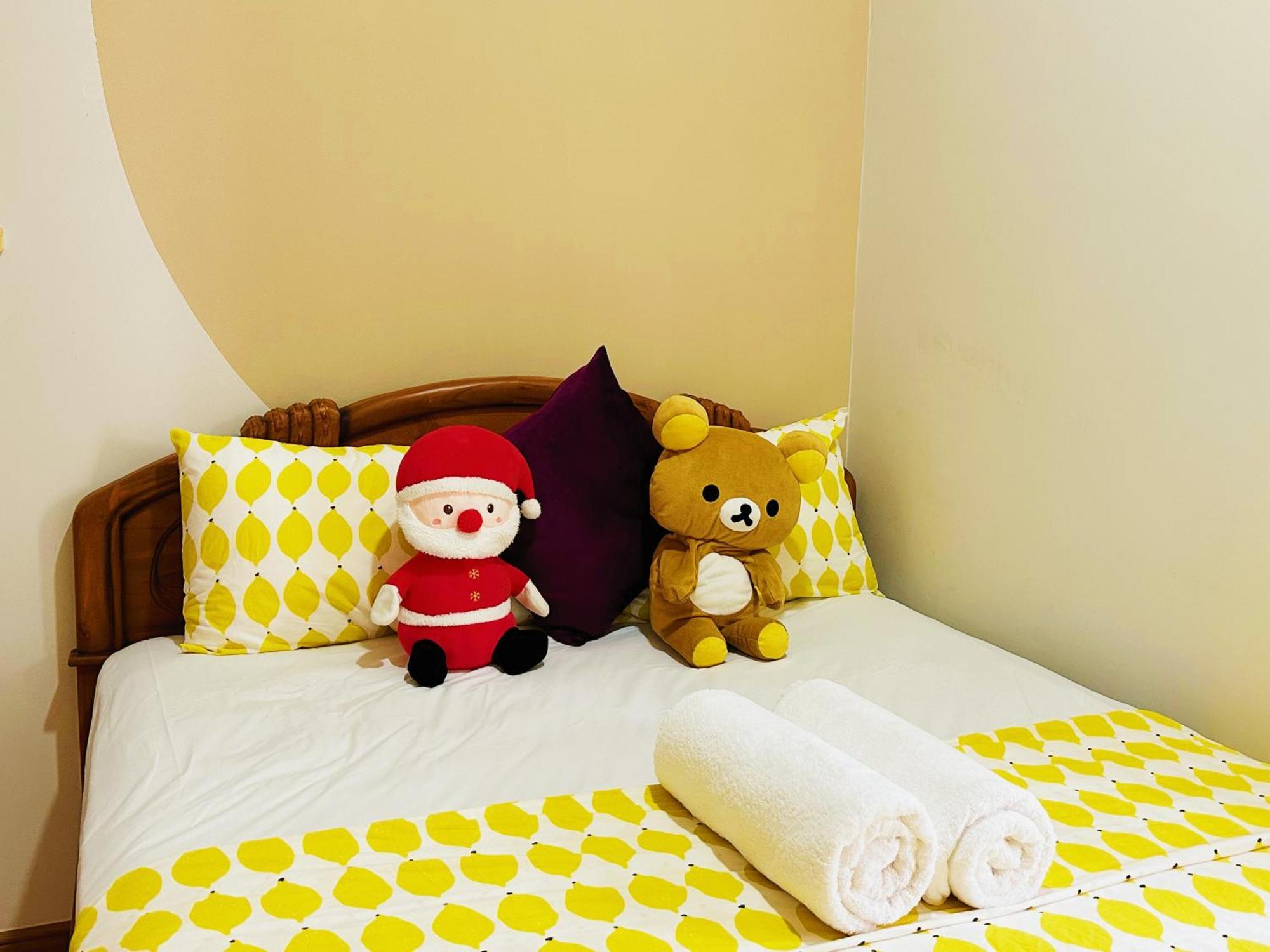 精简设计两卧两卫海景公寓2-4人入住 金海湾danga Bay Apartment Johor Bahru