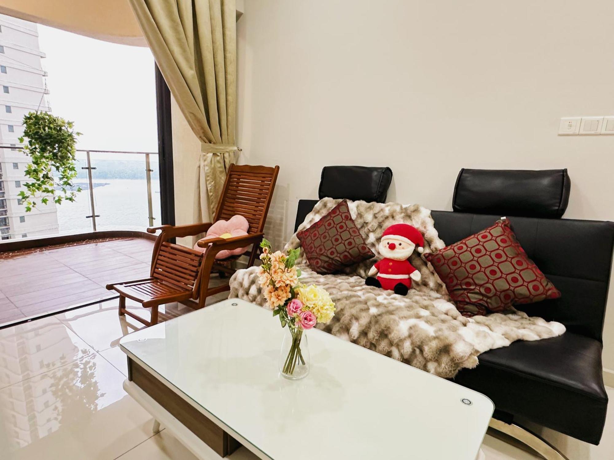 Apartment 精简设计两卧两卫海景公寓2-4人入住 金海湾danga Bay *